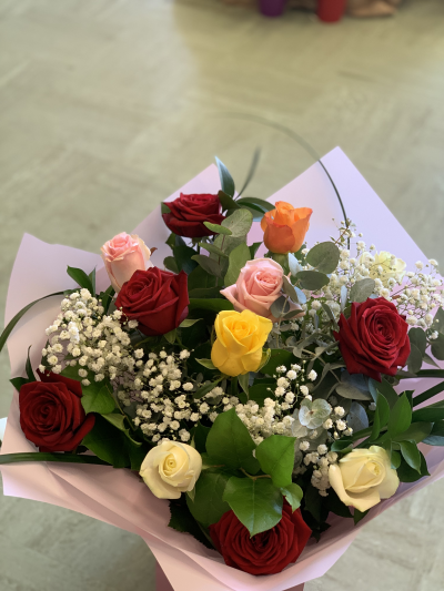 Mixed Roses - Dozen Assorted Roses With Gypsophelia And Foliage