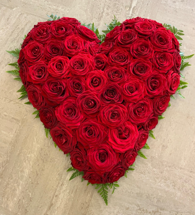 Large Rose Heart - Beautiful Full Heat Full Of Red Roses

Other Colours Are Available