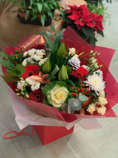 Simply Festive - Lovely Reds, Greens and Whites